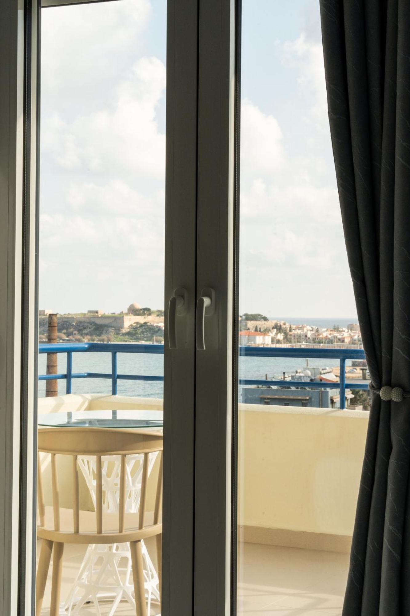 Secret View Apartment, With Private Jacuzzi Ретимно Экстерьер фото